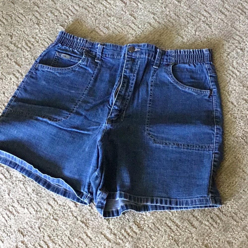 Lee denim shorts size 18